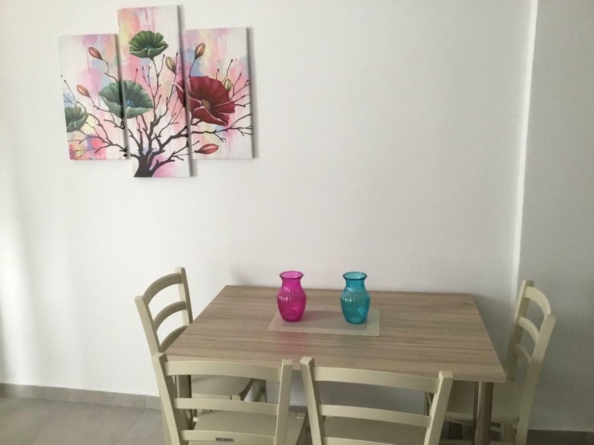Nikogroup Mona Lisa Apartment Polychrono Luaran gambar
