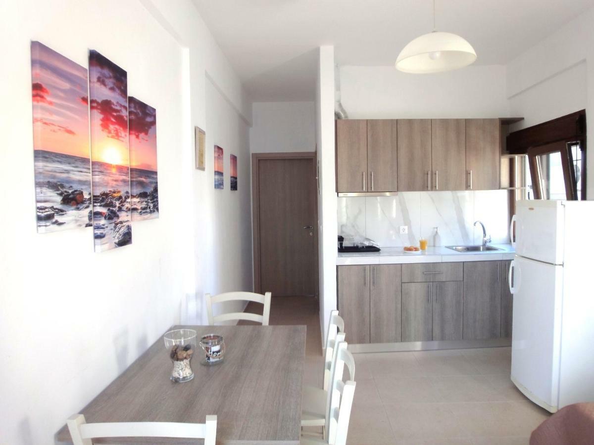 Nikogroup Mona Lisa Apartment Polychrono Luaran gambar